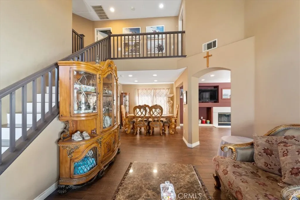 850 Autumn Lane, Corona, California 92881 home-pic-5